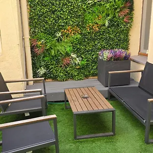 Hébergement de vacances Maison Climatisee ,2 Chambres, Parking Compris, La Ciotat